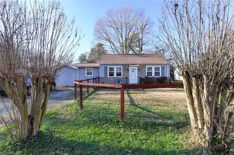 4728 Bowman Ave, Greensboro, NC 27407