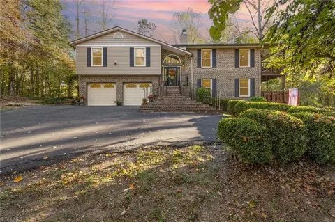 4550 Longworth Dr, Kernersville, NC 27284