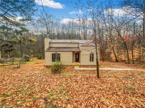 150 Roswell Dr, Kernersville, NC 27284