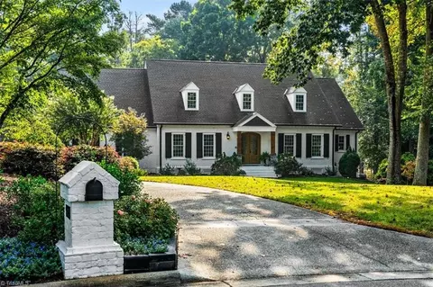5000 Quincemoor Ct, Greensboro, NC 27407