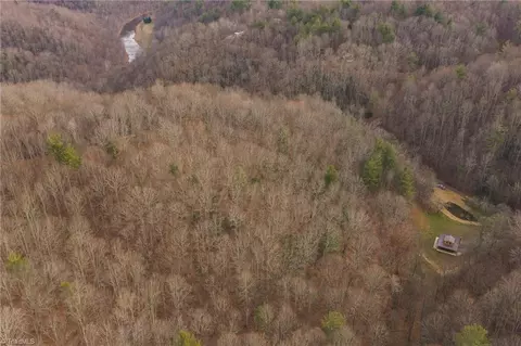 0000 Foster Oliver Ln, Lansing, NC 28643