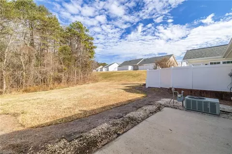 Exterior - 706 Chas Ct, High Point, NC 27265 photo 5 of 9
