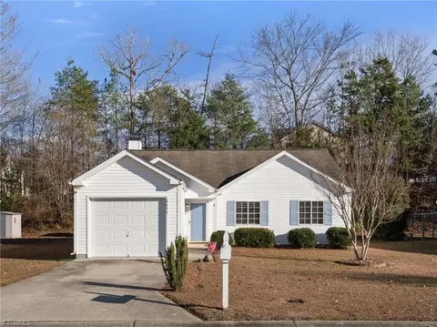 2635 Stratford Lake Rd, Winston Salem, NC 27103