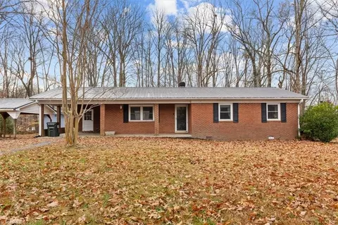 3507 Midway Acres Rd, Asheboro, NC 27205