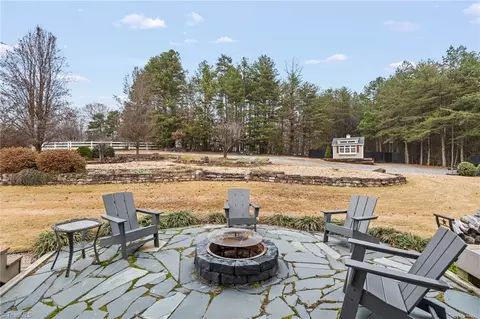 Exterior - 8905 Milestone Pt, Clemmons, NC 27012 photo 4 of 5