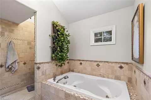 Bath - 8905 Milestone Pt, Clemmons, NC 27012 photo 3 of 6
