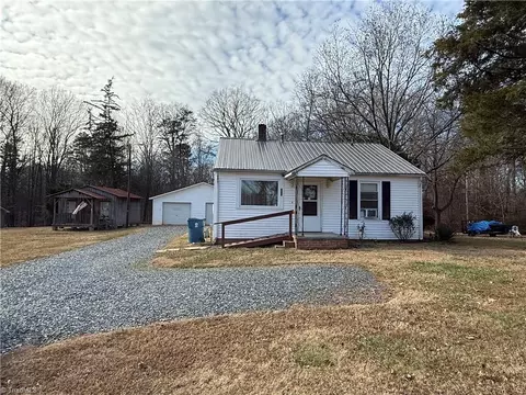 Exterior - 147 Wright St, Ramseur, NC 27316 photo 3 of 4