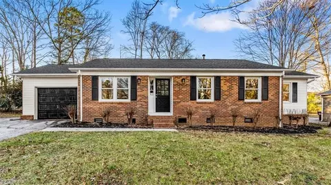 3309 Colony Dr, Jamestown, NC 27282
