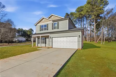 1679 Old Hollow Rd, Winston Salem, NC 27105