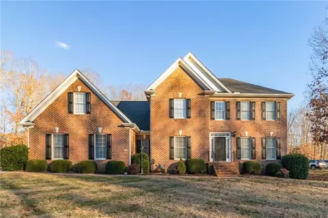 2339 Hickory Forest Dr, Asheboro, NC 27203