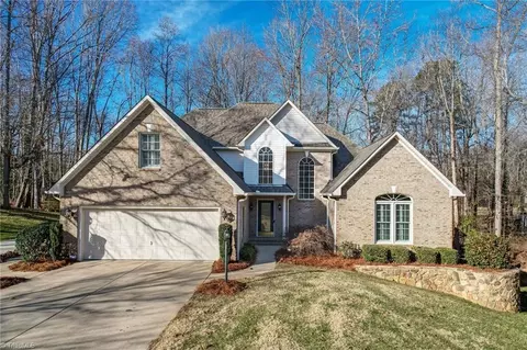 108 Treybourne Dr, Reidsville, NC 27320