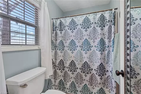 Bath - 69 Lanning Dr, Denton, NC 27239 photo 4 of 4