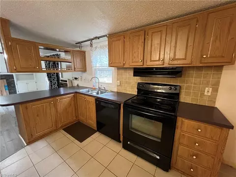 270 Gem Stone Loop, Summerfield, NC 27358 photo 8