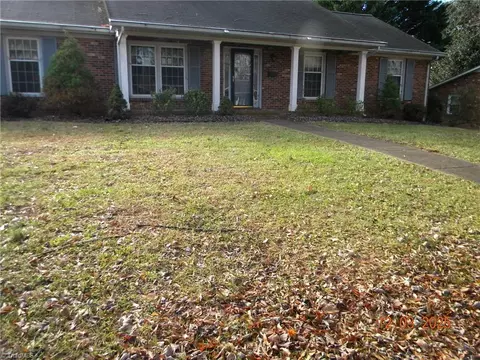2261 New Castle Dr, Winston Salem, NC 27103