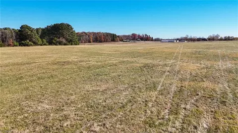 6641 Phillippi Rd, Liberty, NC 27298