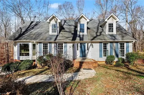 731 Barrington Park Cir, Kernersville, NC 27284