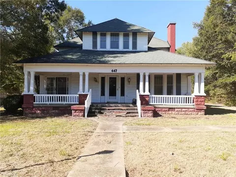 447 Cascade Ave, Eden, NC 27288
