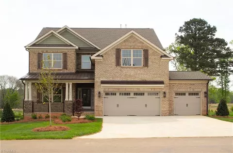 8104 Simon Dr, Stokesdale, NC 27357