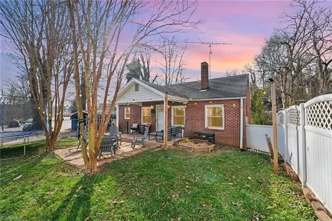 143 Millview Rd, Elkin, NC 28621