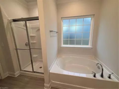 Bath - 1911 Darrell Dr, Graham, NC 27253 photo 2 of 2