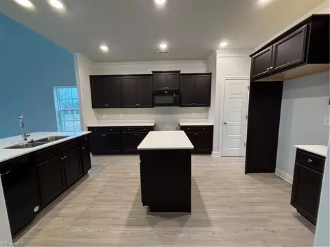 Kitchen - 1911 Darrell Dr, Graham, NC 27253 photo 1 of 2