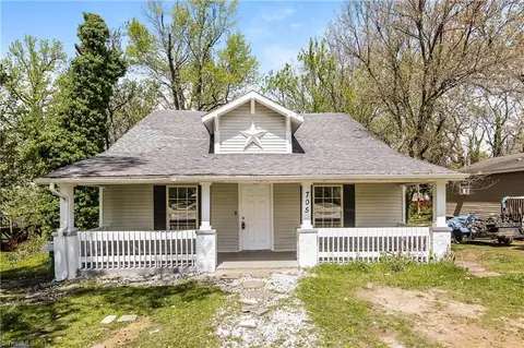 705 Wise Ave, High Point, NC 27260