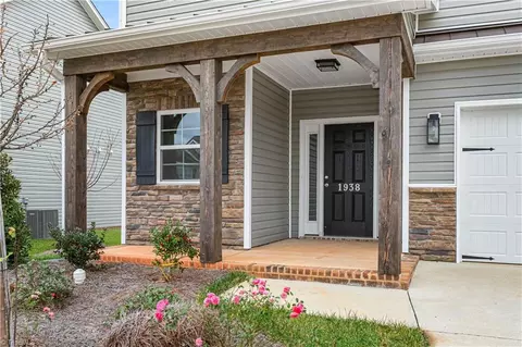 1938 Darrell Dr, Graham, NC 27253 photo 4