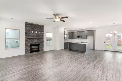 Living - 1926 Darrell Dr, Graham, NC 27253 photo 2 of 5
