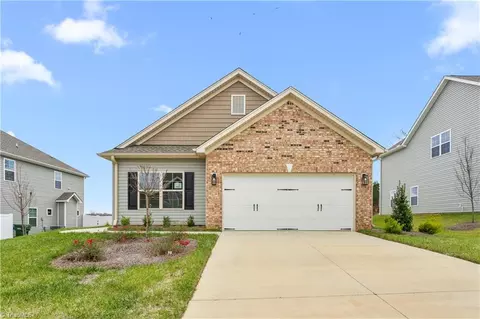 1926 Darrell Dr, Graham, NC 27253