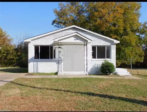 609 Cross St, High Point, NC 27260