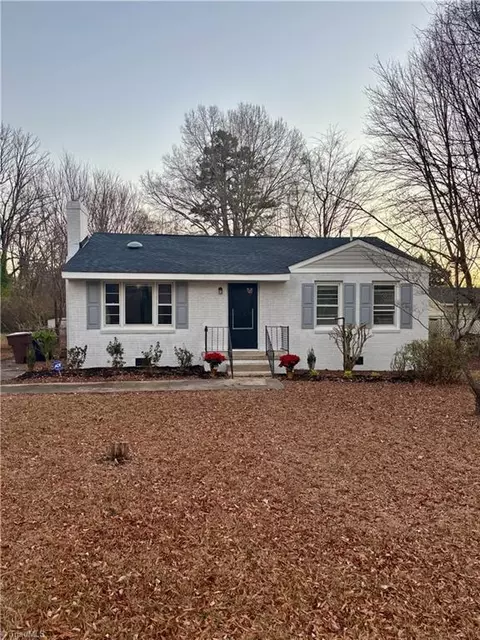4015 Broadacres Dr, Greensboro, NC 27407