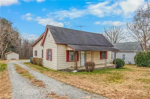 144 Center St, Cooleemee, NC 27014