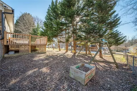 710 Saddle Dr, Pilot Mountain, NC 27041 photo 37