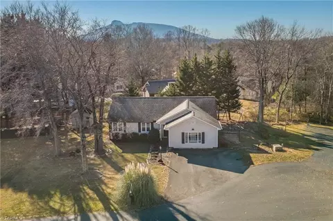 710 Saddle Dr, Pilot Mountain, NC 27041 photo 7