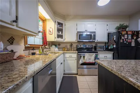 710 Saddle Dr, Pilot Mountain, NC 27041 photo 15