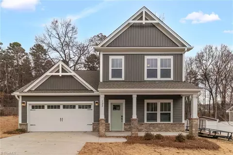 122 Royal Kings Ct #1030, Winston Salem, NC 27127