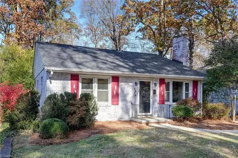 2616 Beechwood St, Greensboro, NC 27403