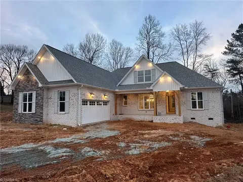 280 Dyna Dr, Lexington, NC 27295