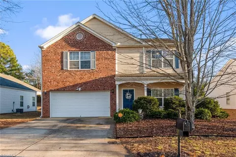 4114 Pepperbush Dr, Greensboro, NC 27405