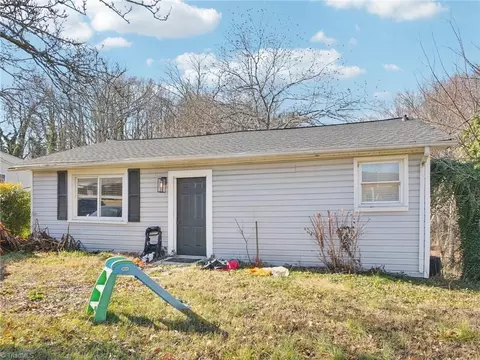 715 Baker Rd, High Point, NC 27263