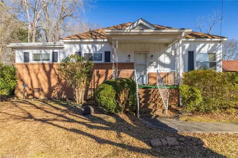 814 Martin St, Eden, NC 27288