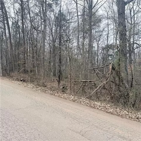 277 Moon River Rd, Salisbury, NC 28146