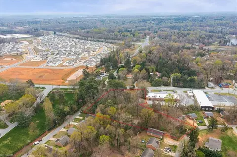 1227 Greensboro Rd, High Point, NC 27260