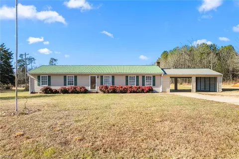 802 Quailmeadow Ln, Colfax, NC 27235