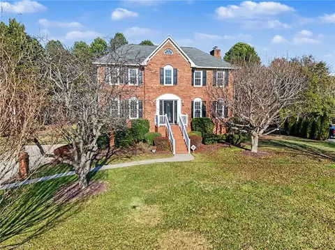 1509 Lakefield Dr, Clemmons, NC 27012