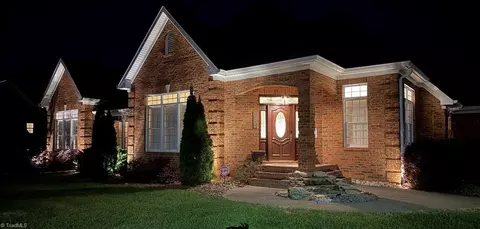 2297 Ashford Dr, Winston Salem, NC 27103