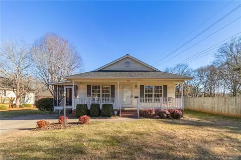 2001 Sunshine Ln, Lexington, NC 27295