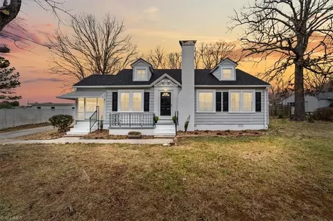 131 Hawthorne Dr, Asheboro, NC 27205