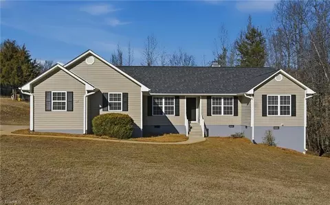 295 Hialeah Ct, Winston Salem, NC 27103