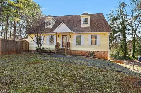 4010 Gracemont Dr, Winston Salem, NC 27106